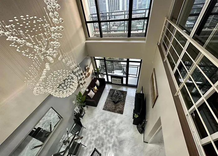 2-story Penthouse With 5 Balconies *