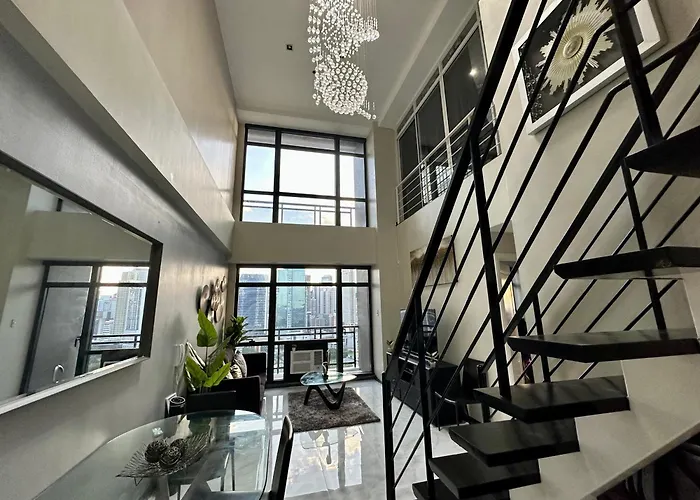 Apartment 2-story Penthouse With 5 Balconies Manila