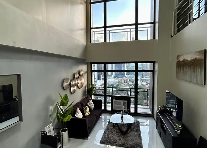 2-story Penthouse With 5 Balconies * Manila