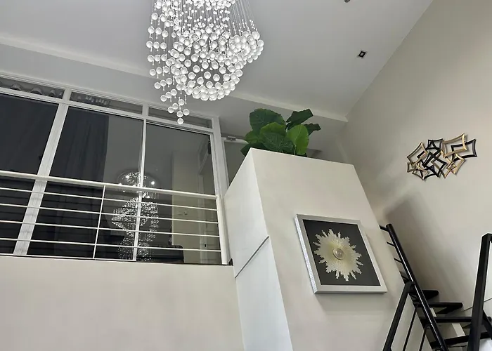 2-story Penthouse With 5 Balconies